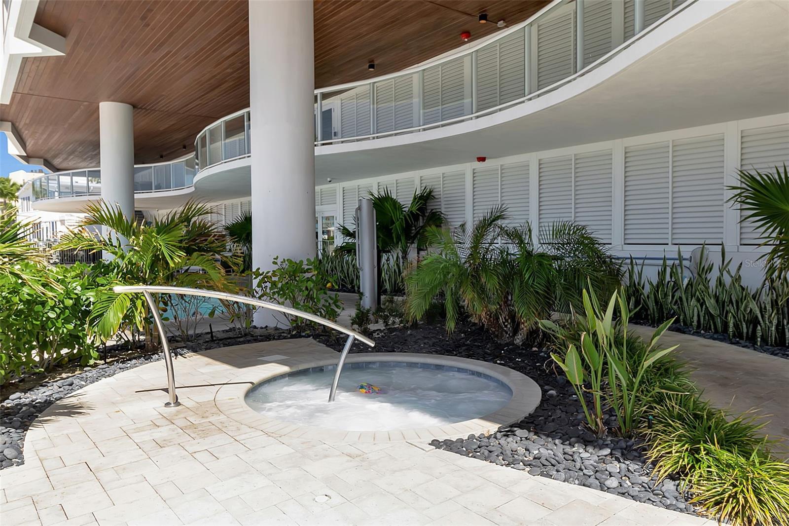 1035 SEASIDE DR #308, SARASOTA, FL, 34242