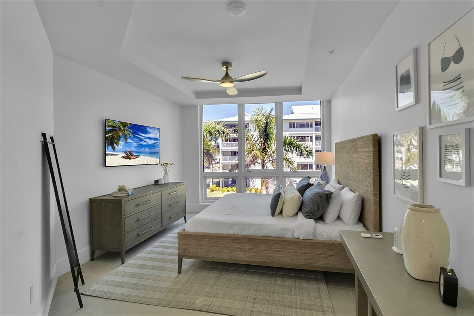 1035 SEASIDE DR #308, SARASOTA, FL, 34242