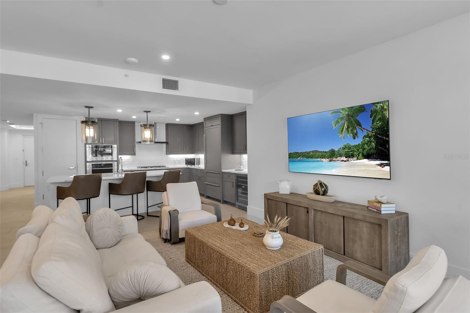 1035 SEASIDE DR #308, SARASOTA, FL, 34242