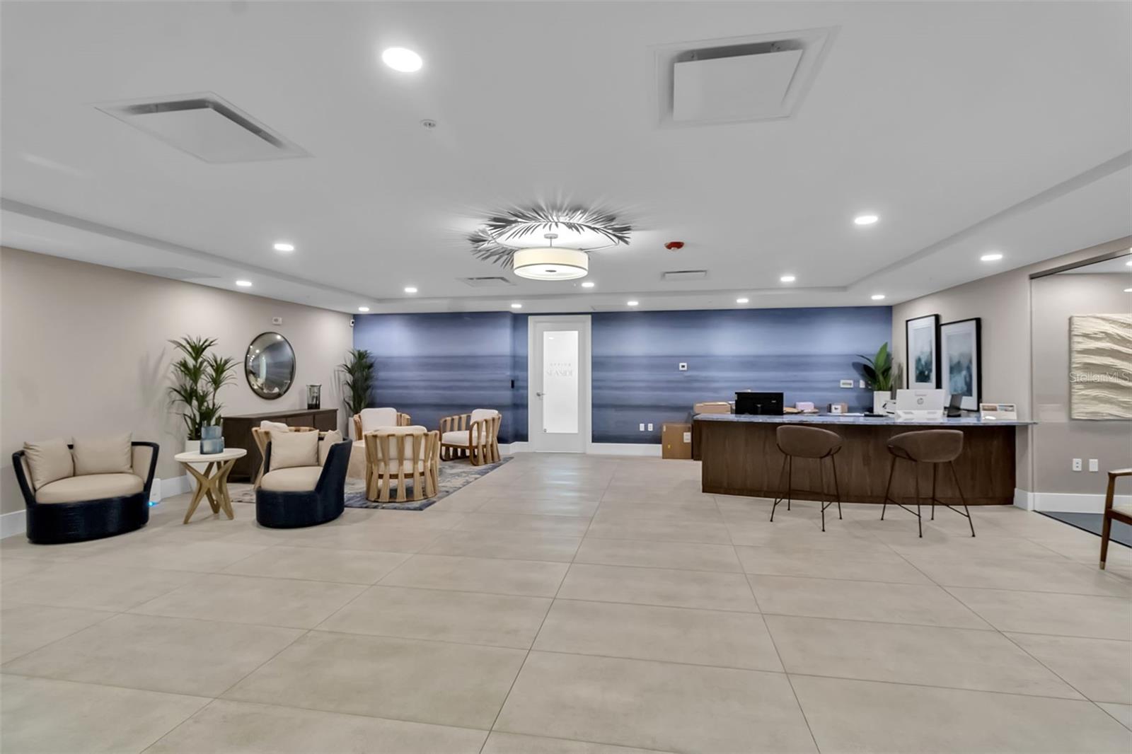1035 SEASIDE DR #308, SARASOTA, FL, 34242