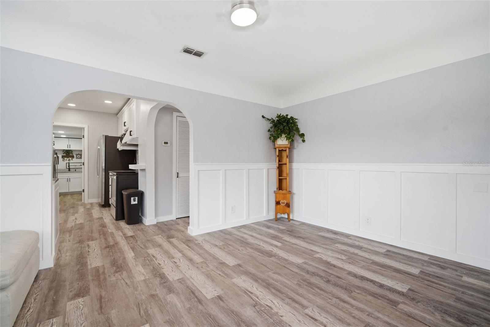 4120 BURLINGTON AVE N, ST PETERSBURG, FL, 33713