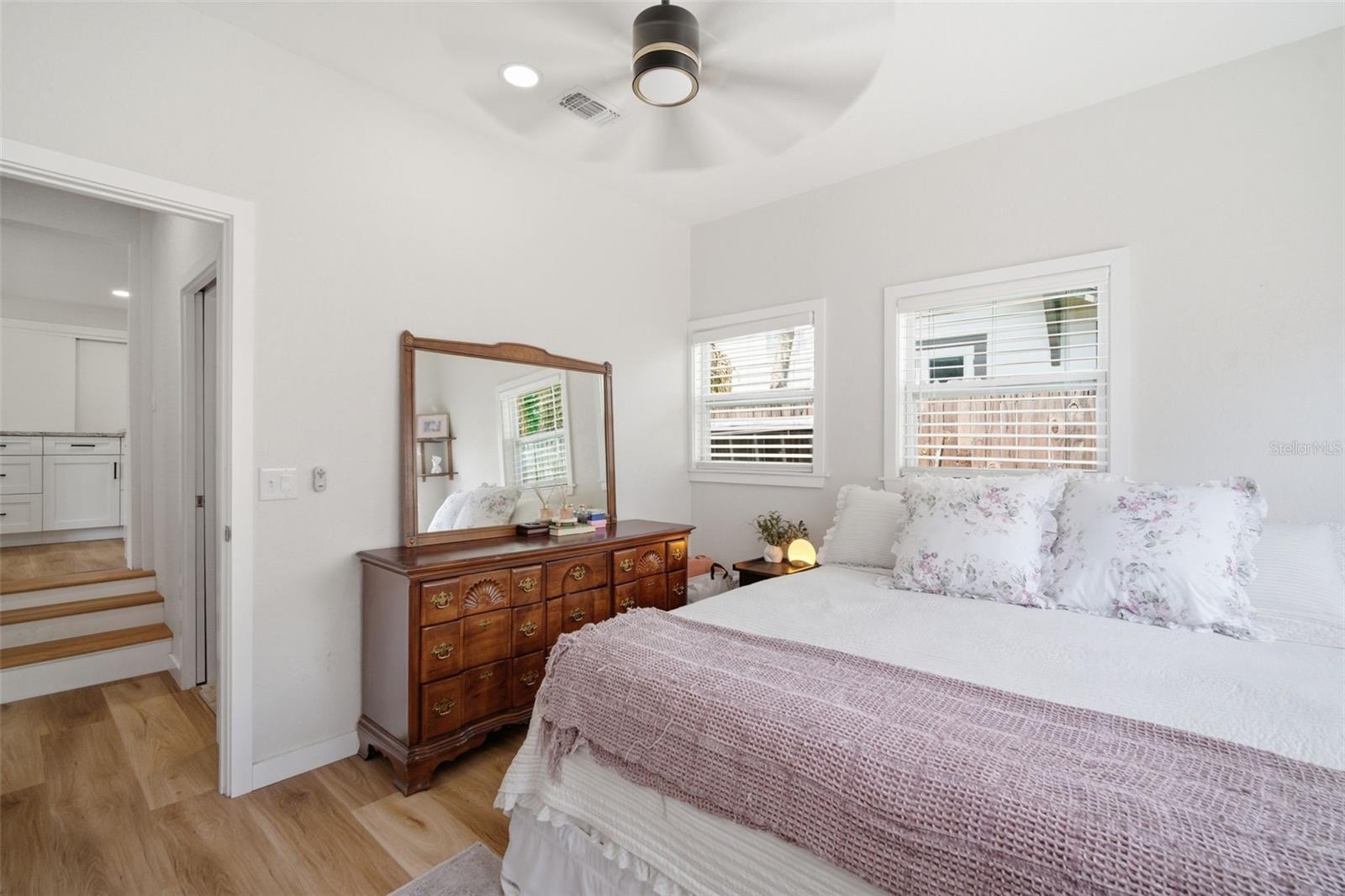4120 BURLINGTON AVE N, ST PETERSBURG, FL, 33713