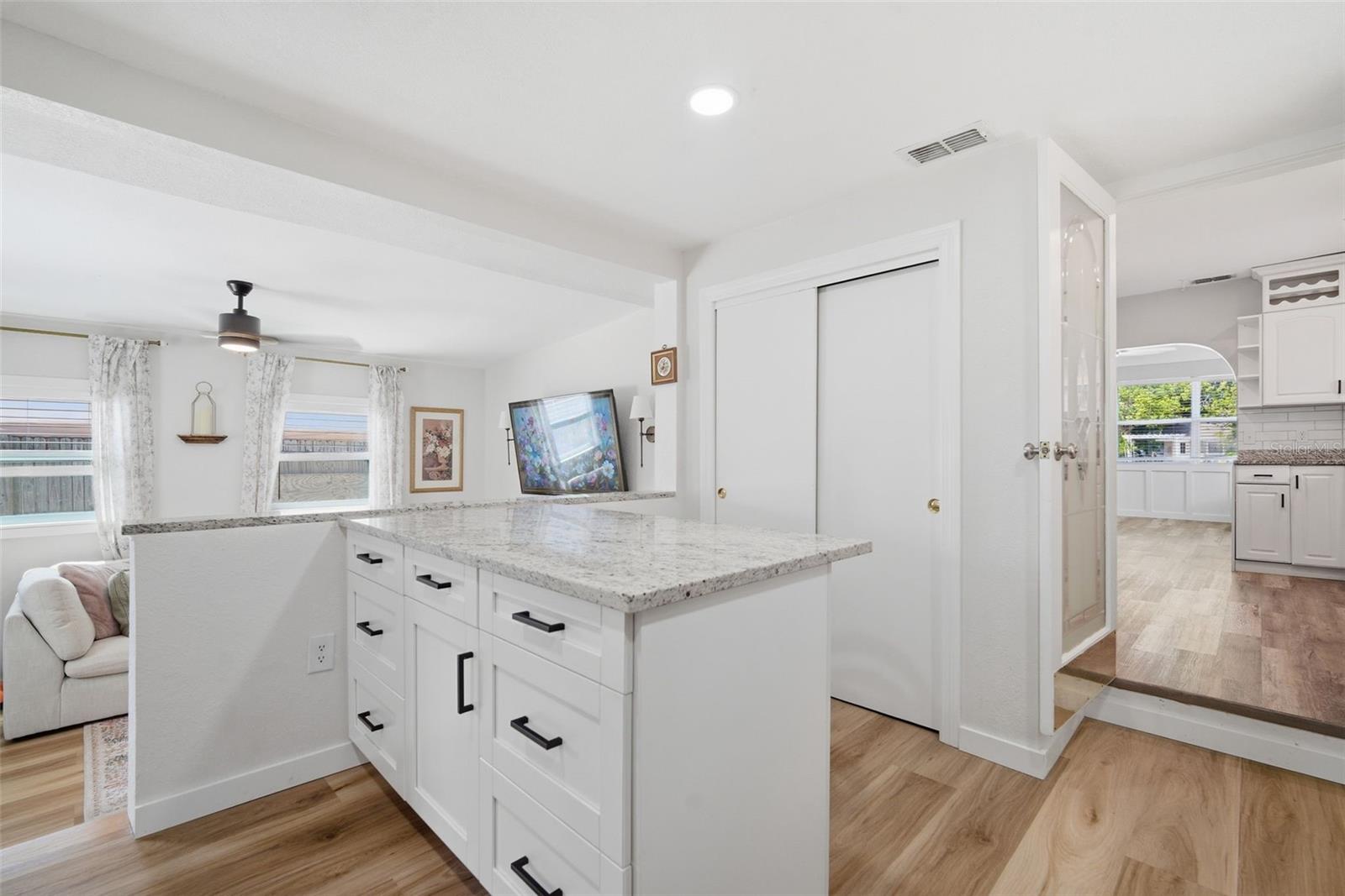 4120 BURLINGTON AVE N, ST PETERSBURG, FL, 33713