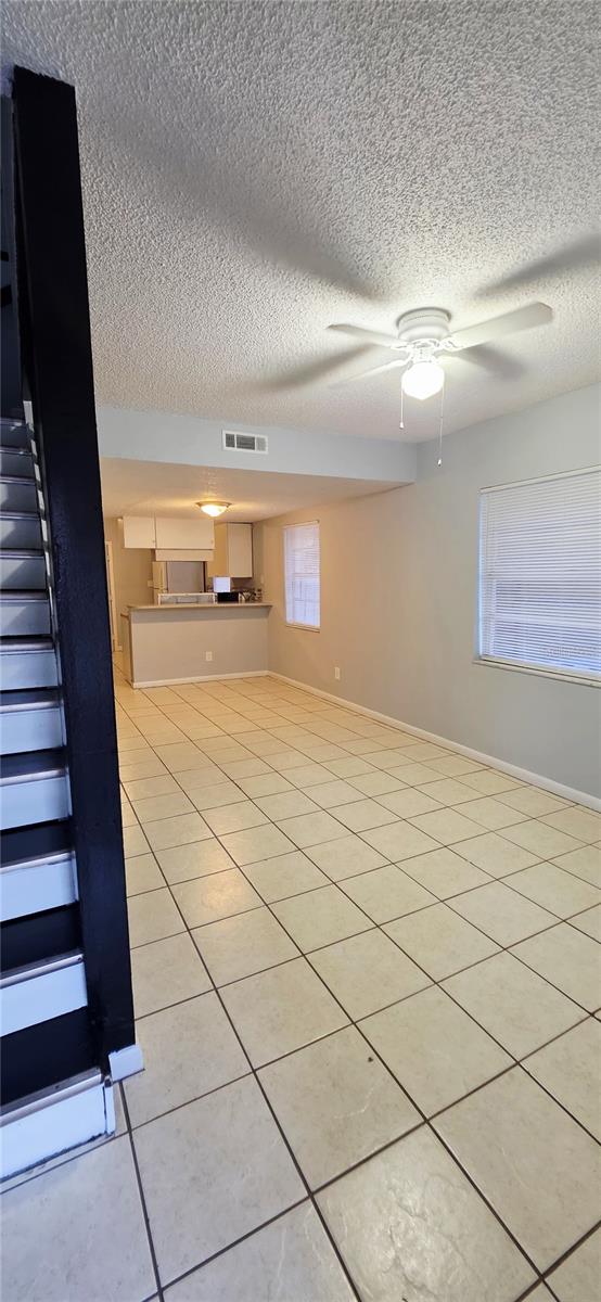 10225 N OJUS DR, TAMPA, FL, 33617