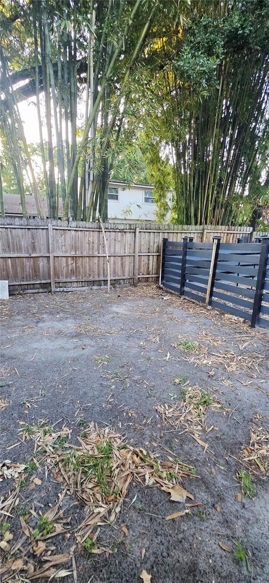 10225 N OJUS DR, TAMPA, FL, 33617