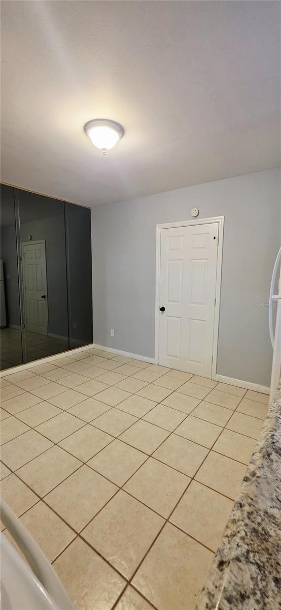 10225 N OJUS DR, TAMPA, FL, 33617