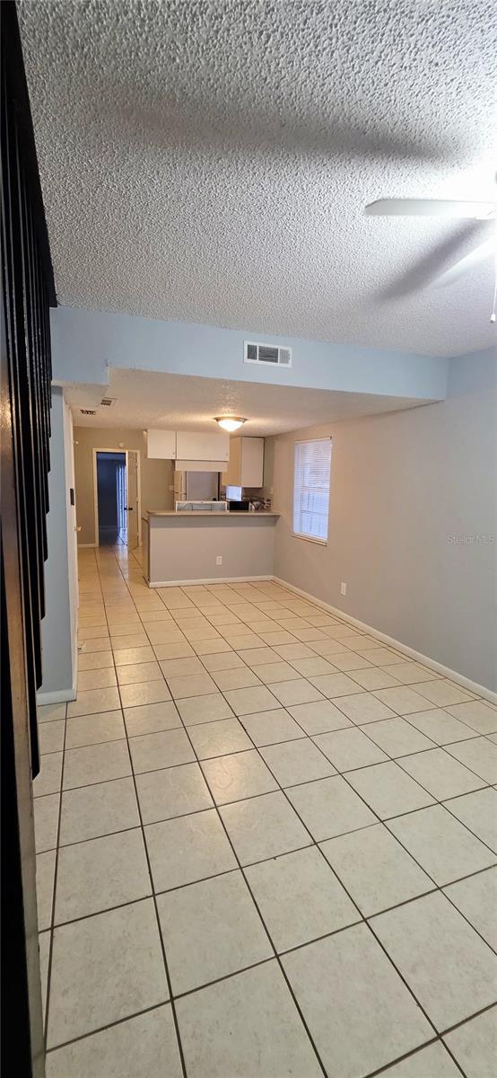 10225 N OJUS DR, TAMPA, FL, 33617