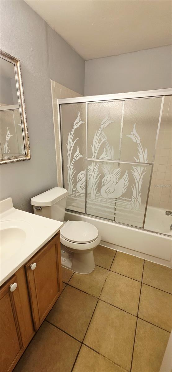 10225 N OJUS DR, TAMPA, FL, 33617