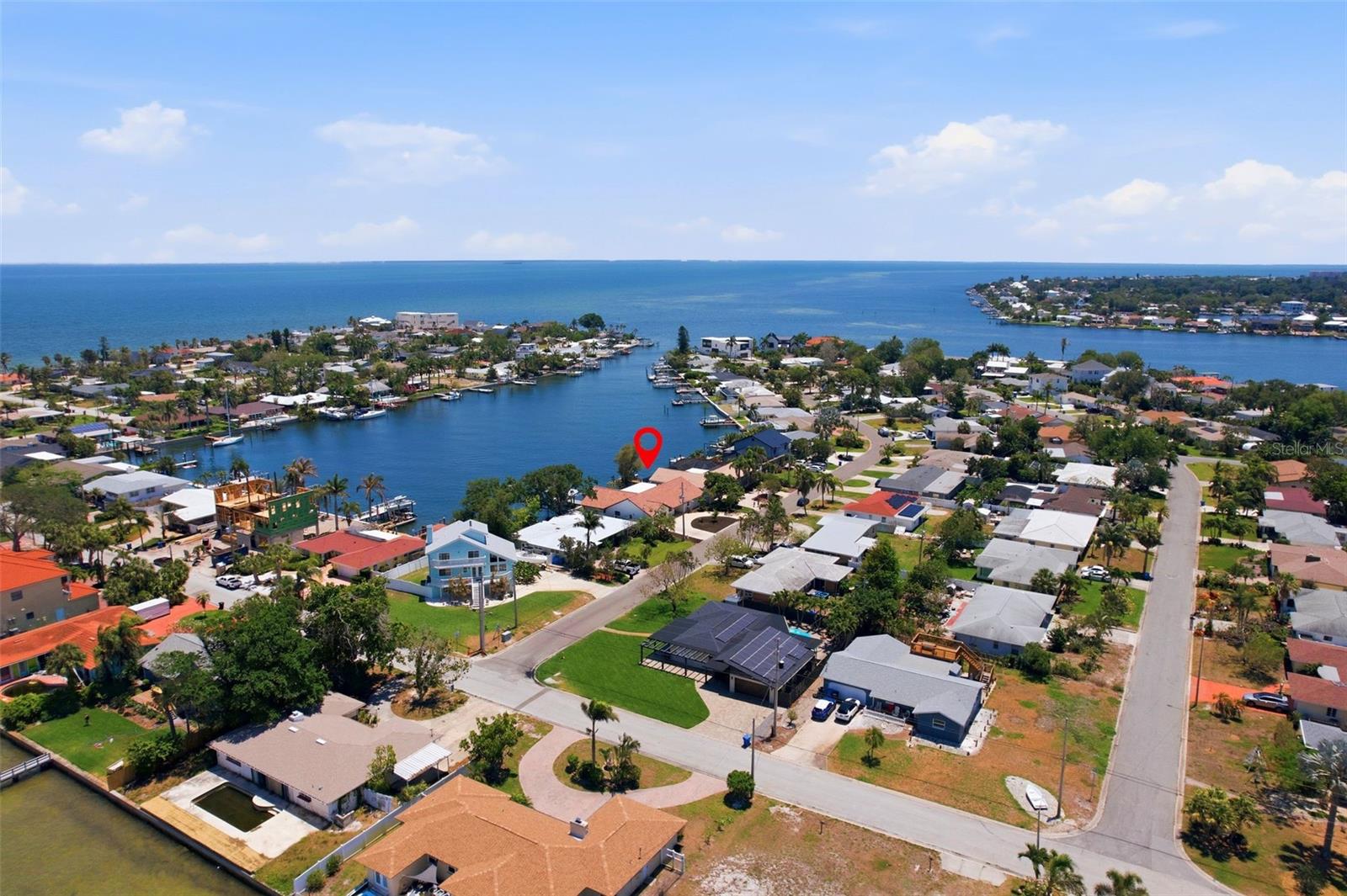 2300 S SHORE DR SE, ST PETERSBURG, FL, 33705