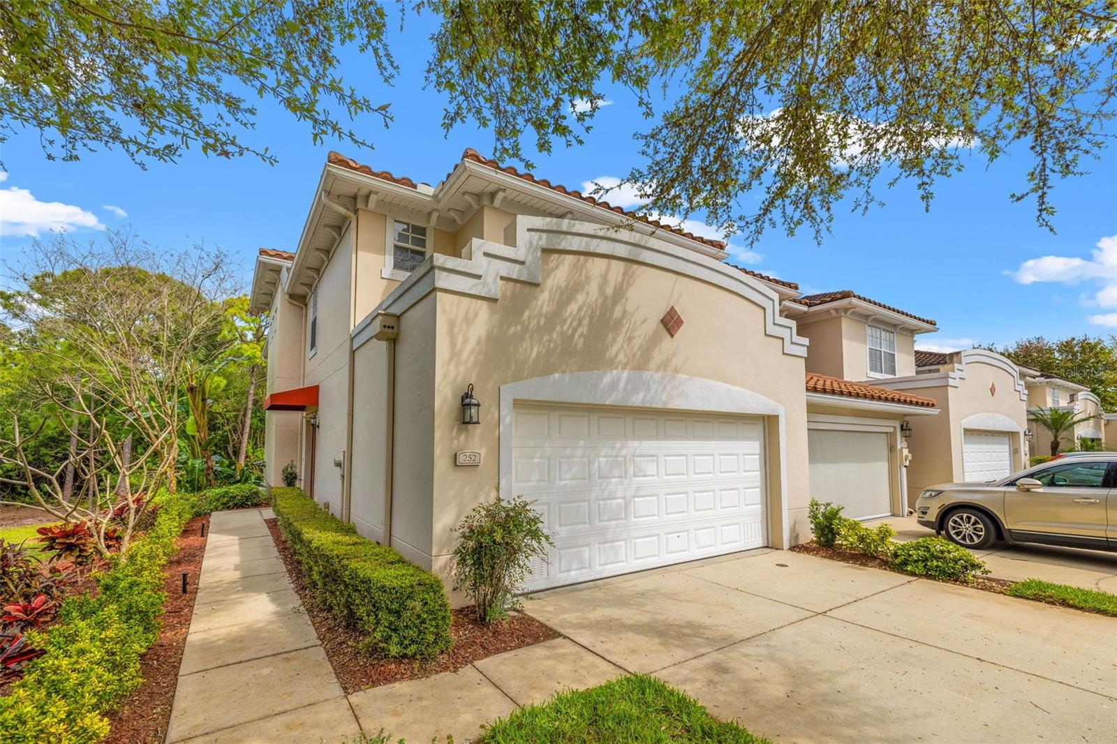 252 VALENCIA CIR, ST PETERSBURG, FL, 33716