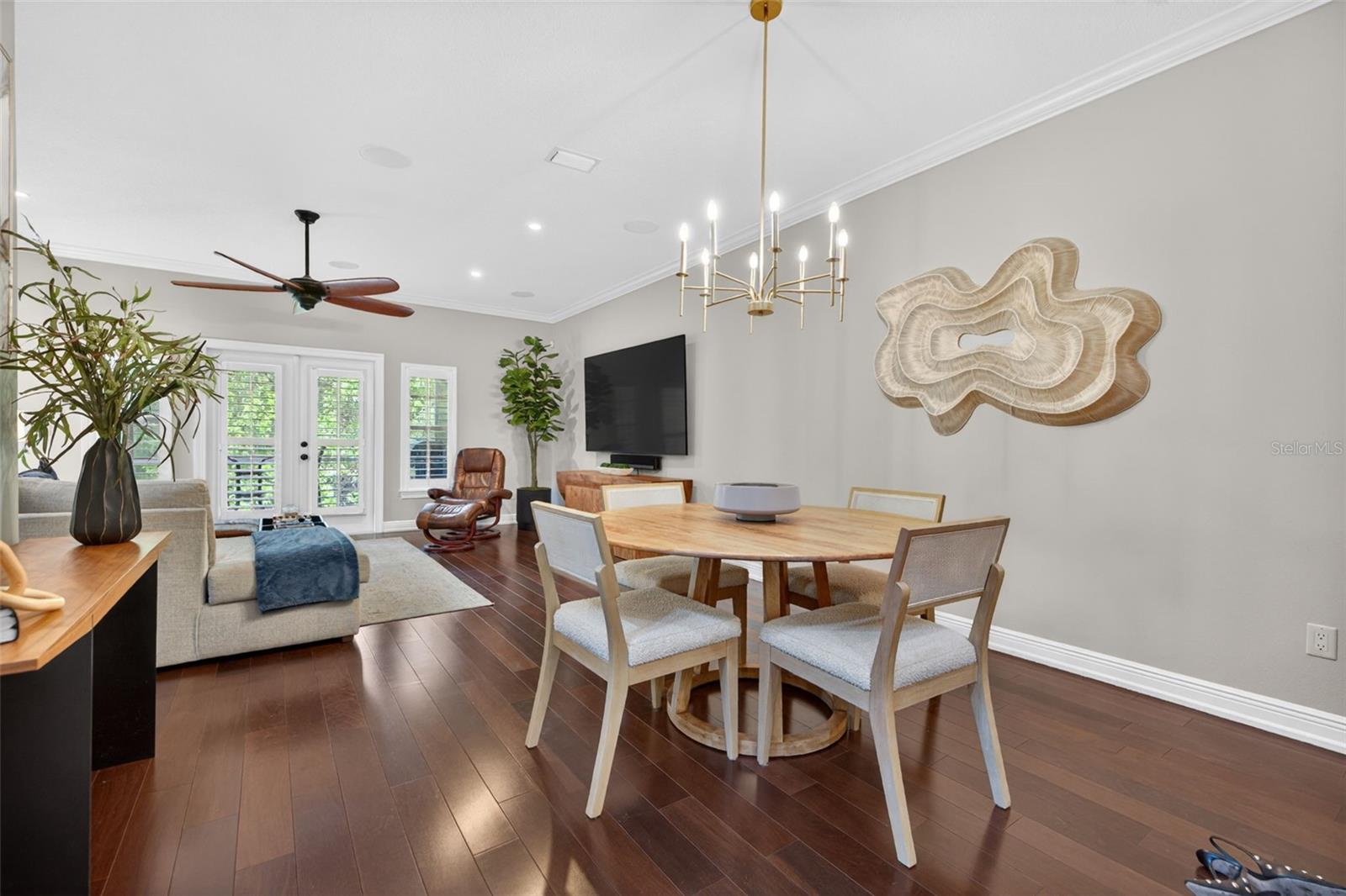 252 VALENCIA CIR, ST PETERSBURG, FL, 33716