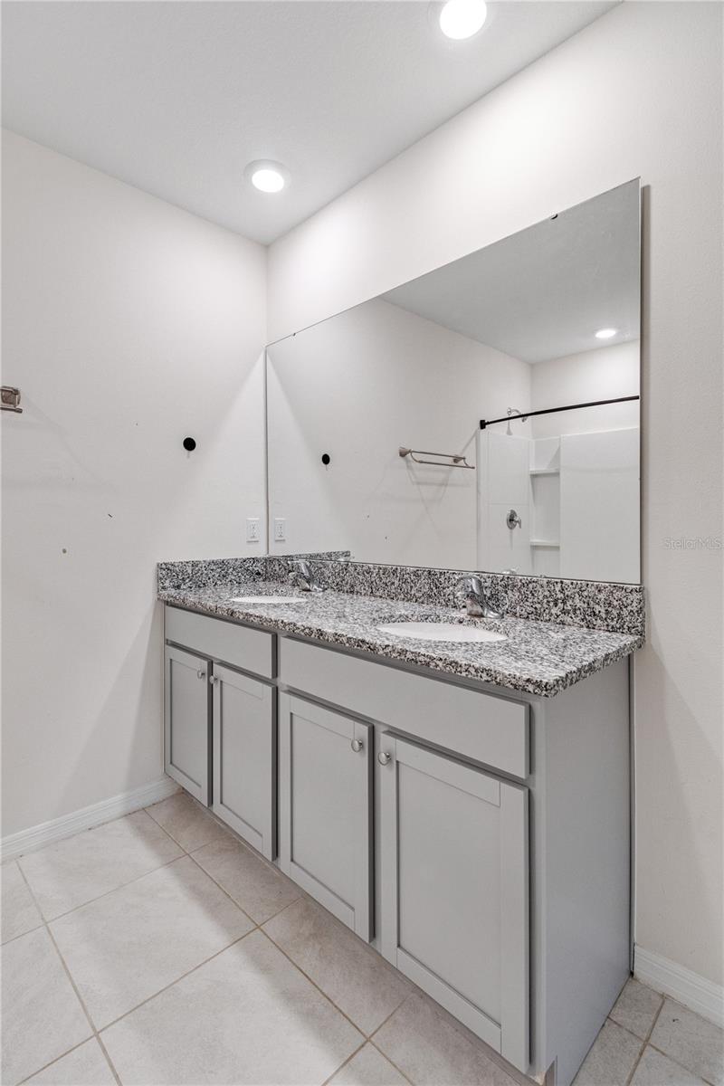 365 SUNSET POINT DR, ORMOND BEACH, FL, 32174