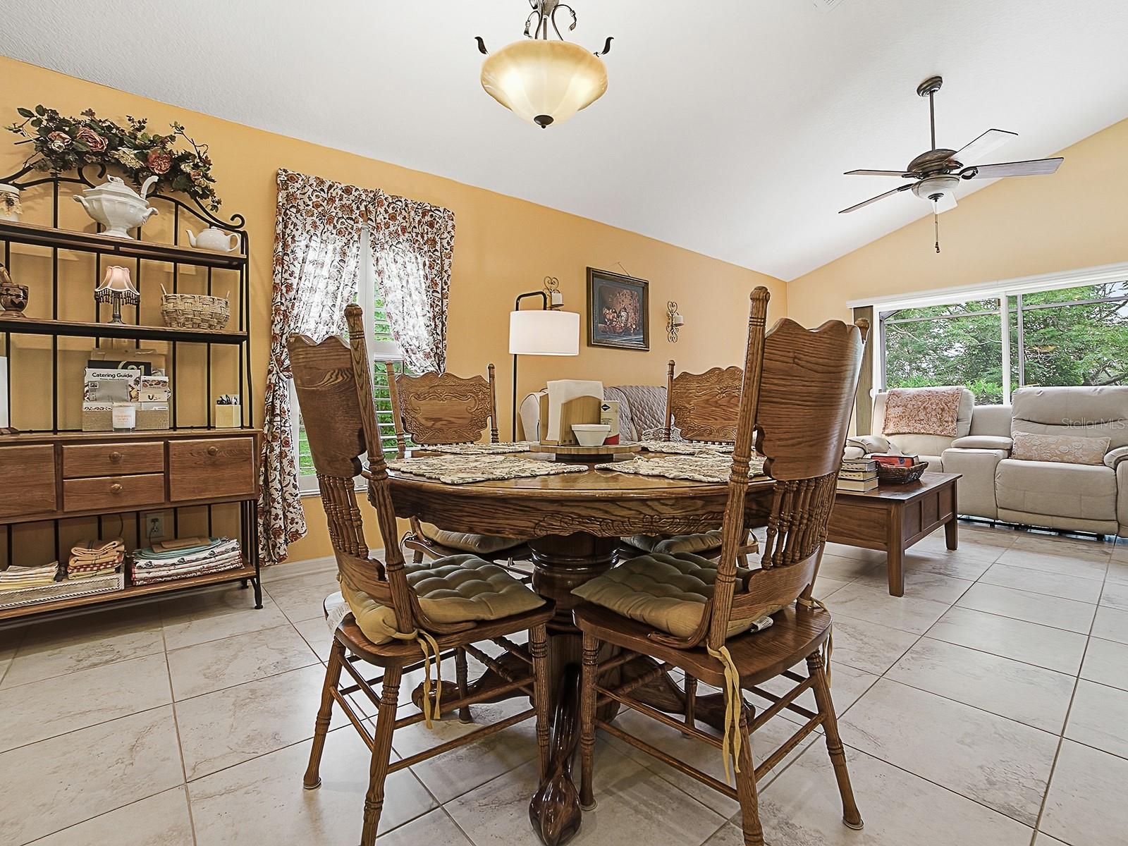 24317 BELLE MEDE DR, LEESBURG, FL, 34748