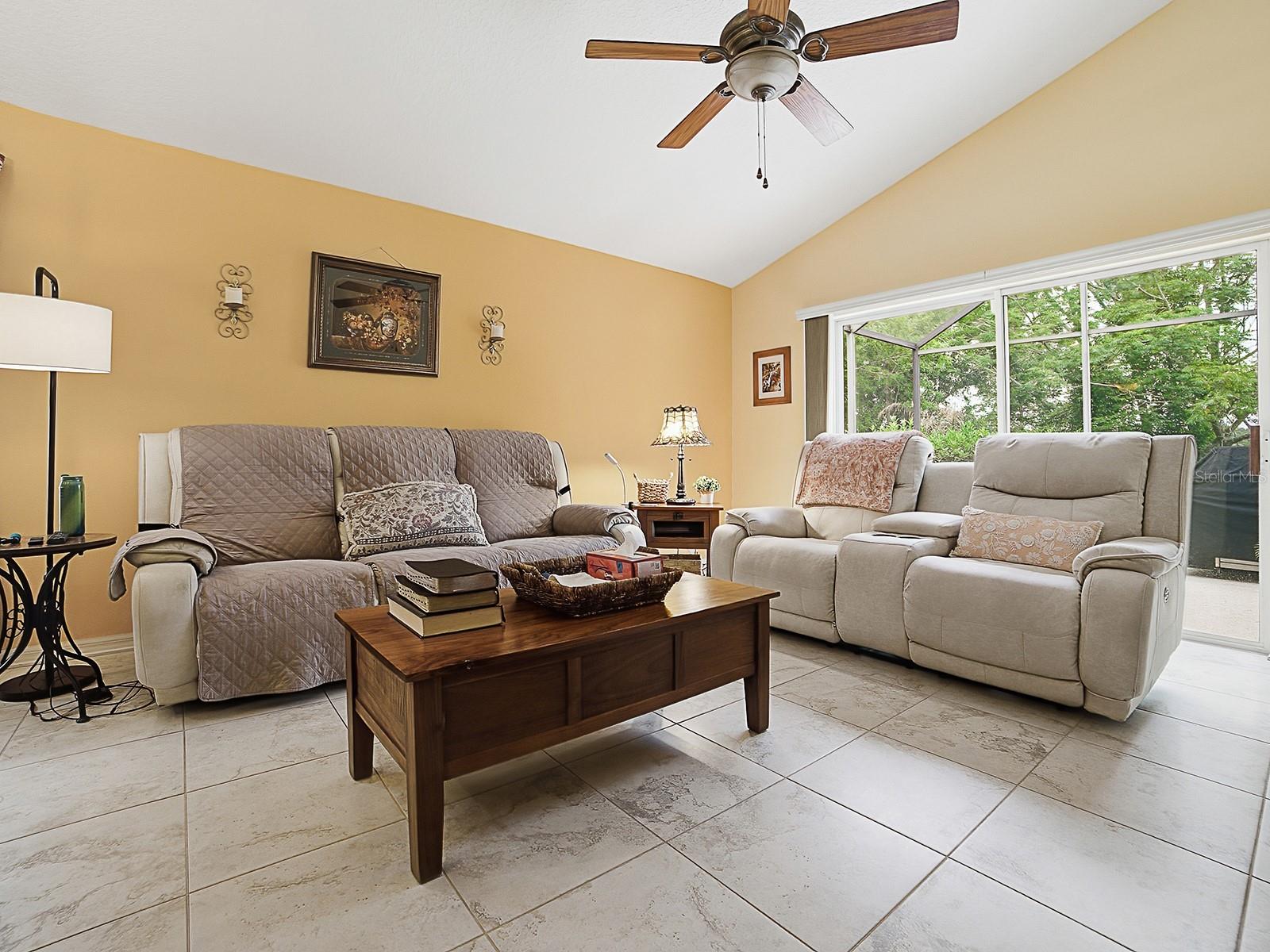 24317 BELLE MEDE DR, LEESBURG, FL, 34748