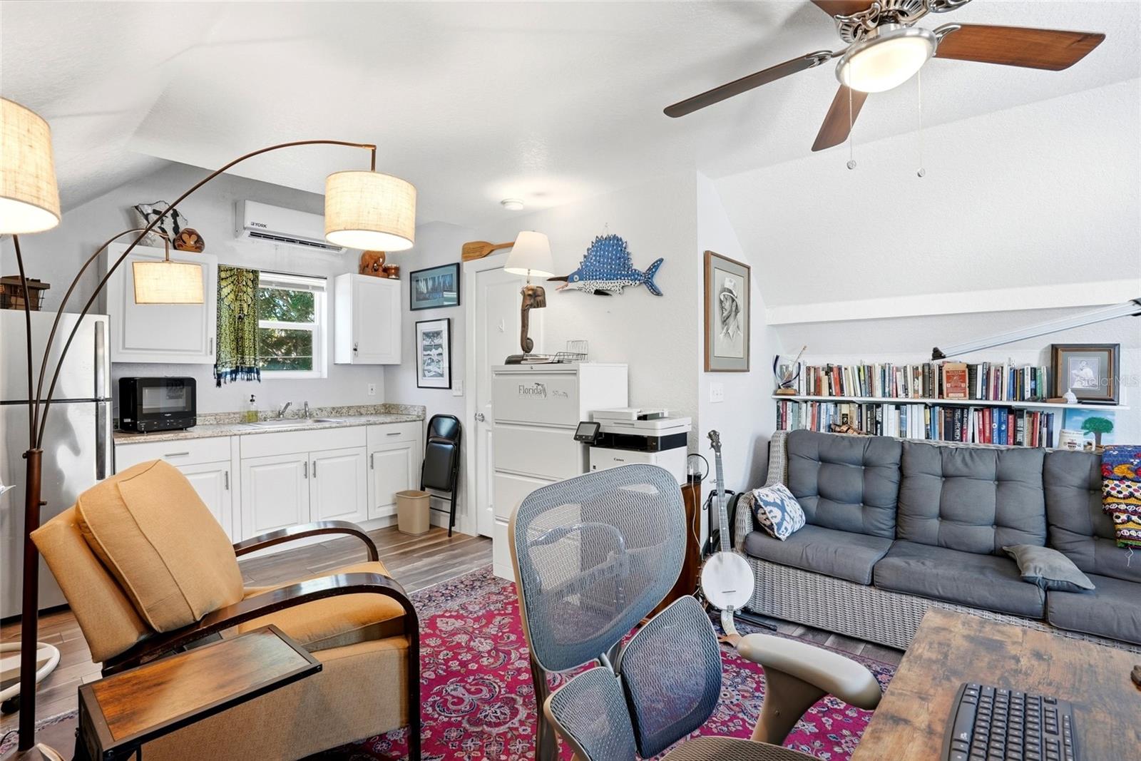 140 13TH AVE NE, ST PETERSBURG, FL, 33701