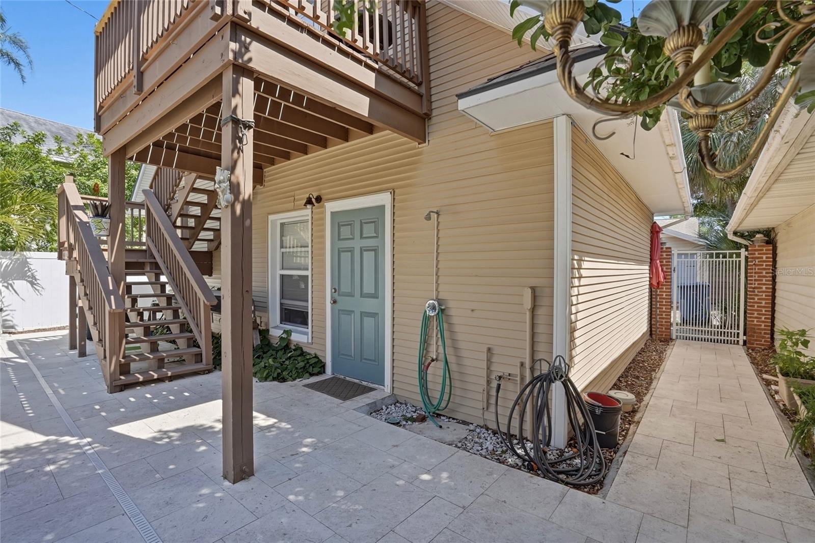 140 13TH AVE NE, ST PETERSBURG, FL, 33701