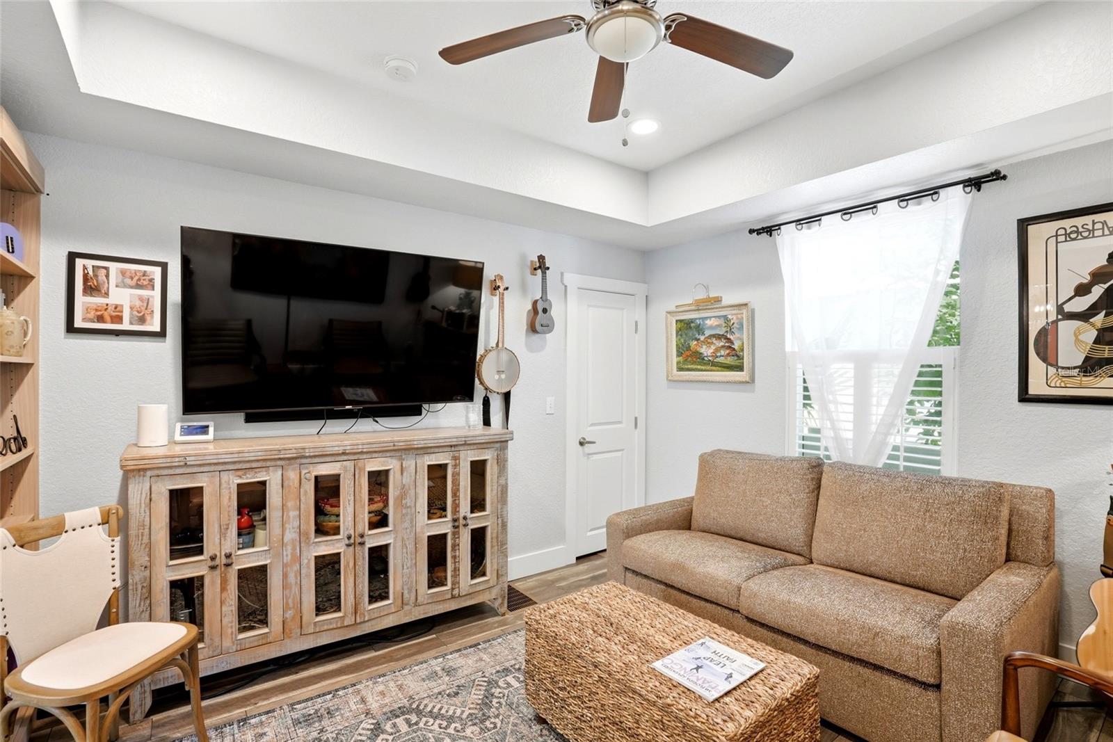 140 13TH AVE NE, ST PETERSBURG, FL, 33701
