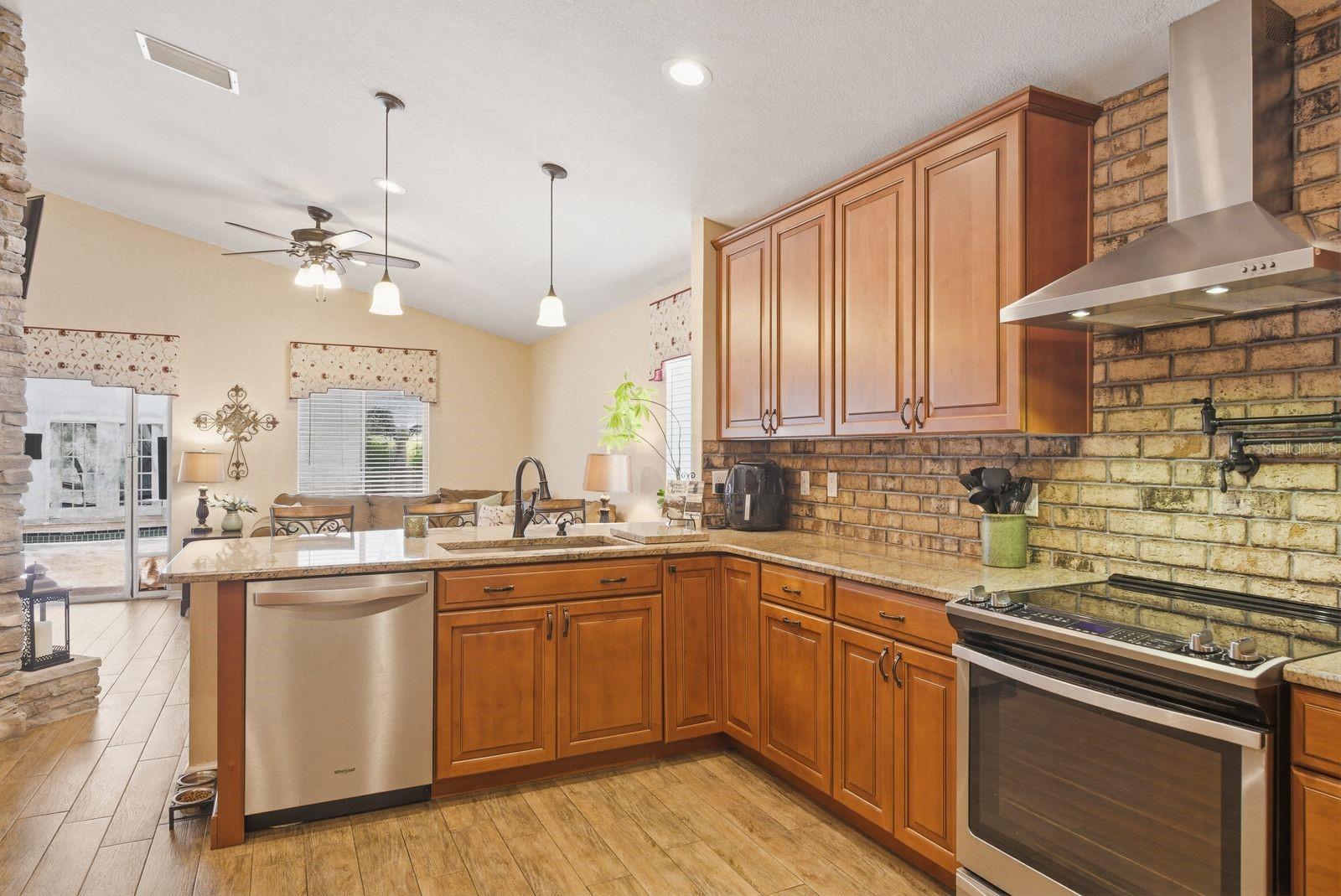 3228 BENTLEY DR, PALM HARBOR, FL, 34684