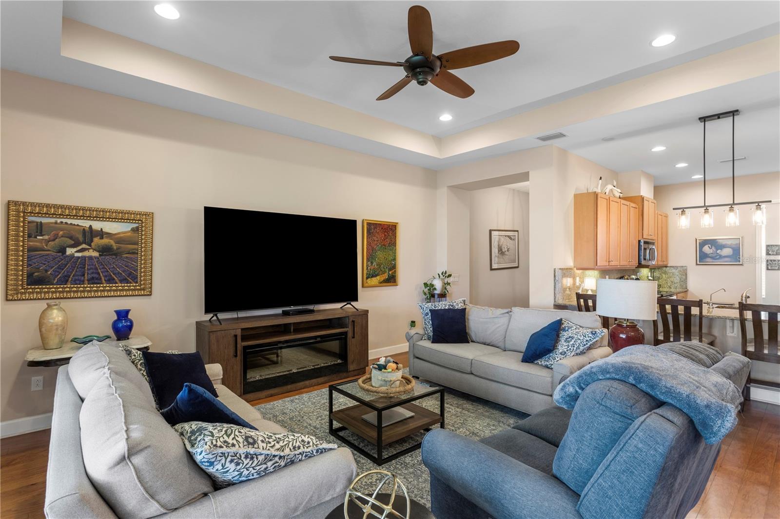 2119 SIFIELD GREENS WAY, SUN CITY CENTER, FL, 33573