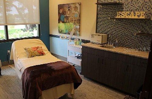 2119 SIFIELD GREENS WAY, SUN CITY CENTER, FL, 33573