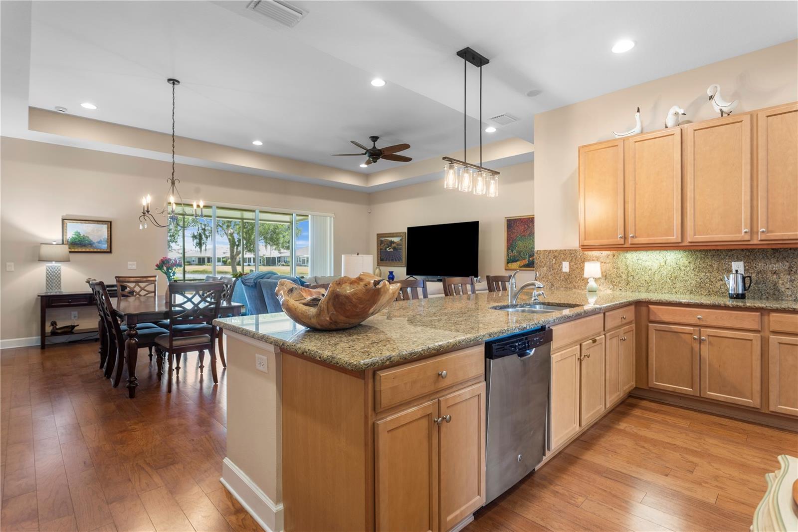 2119 SIFIELD GREENS WAY, SUN CITY CENTER, FL, 33573