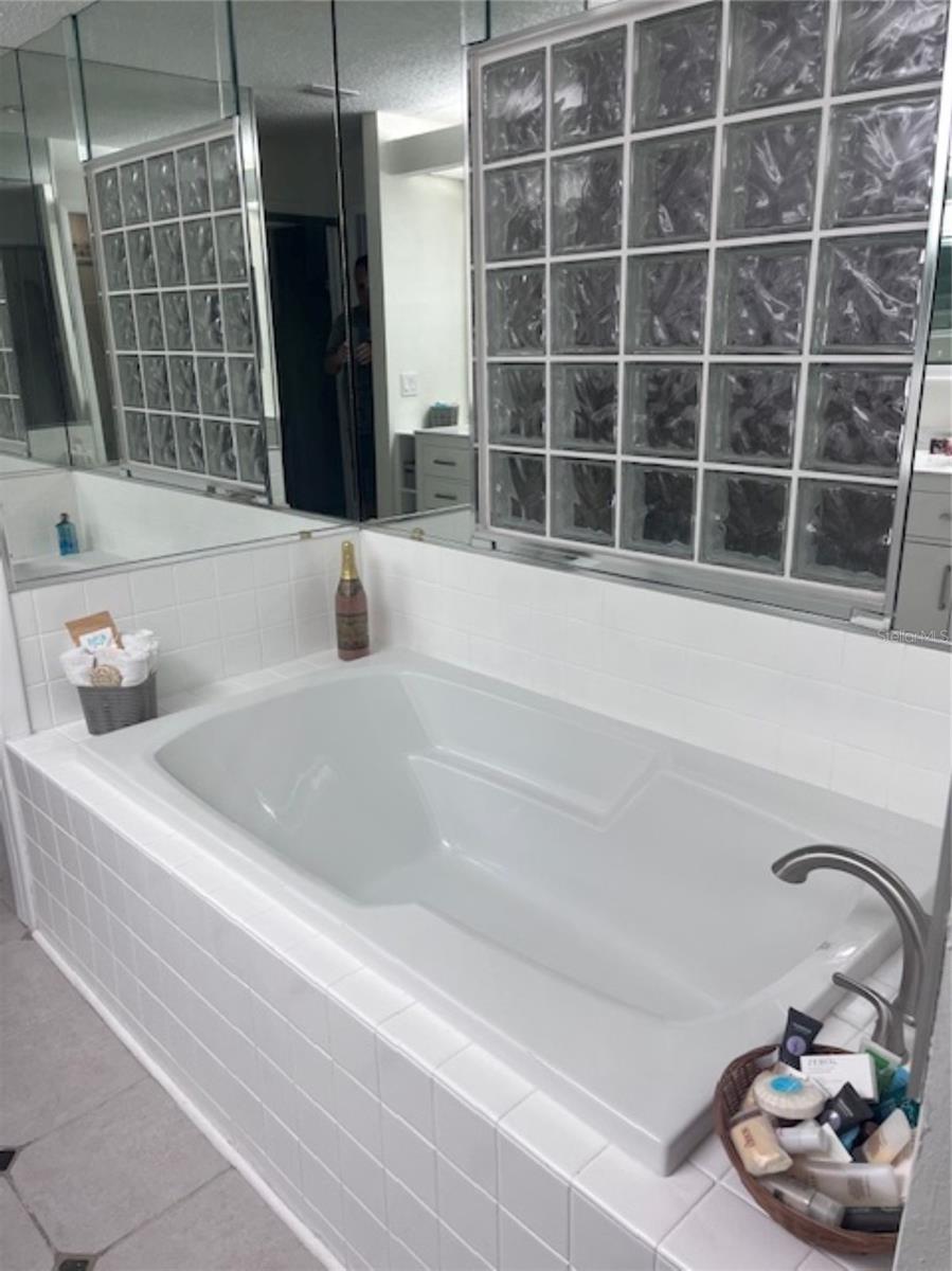 3047 OVERLOOK PL, CLEARWATER, FL, 33760