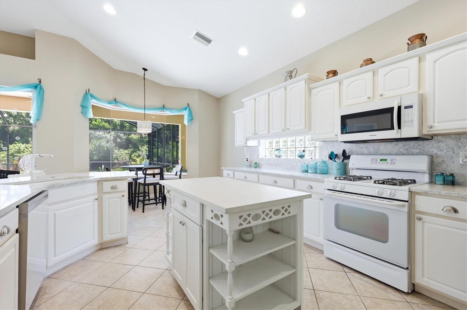 6420 ROOKERY CIR, BRADENTON, FL, 34203
