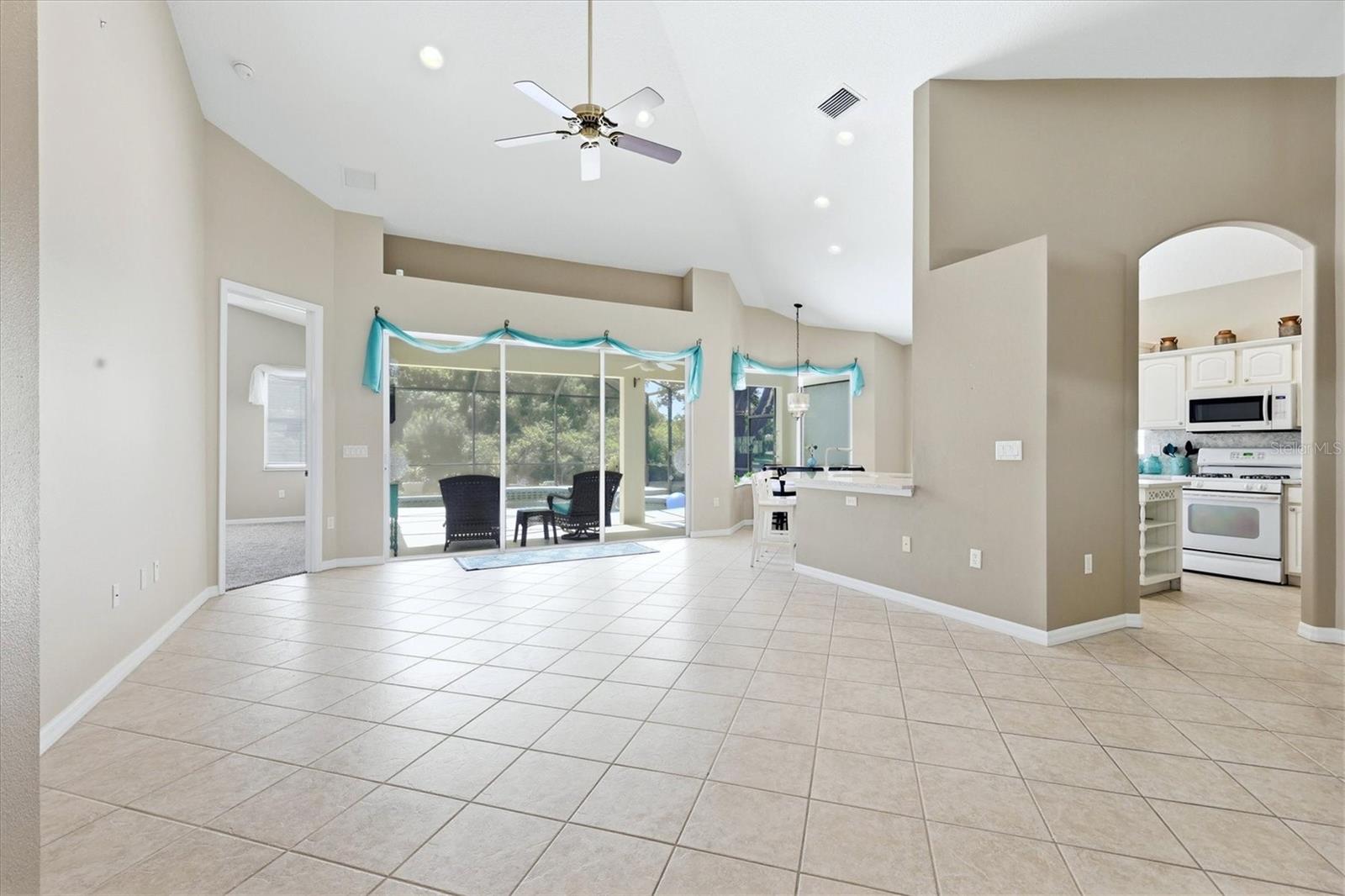 6420 ROOKERY CIR, BRADENTON, FL, 34203
