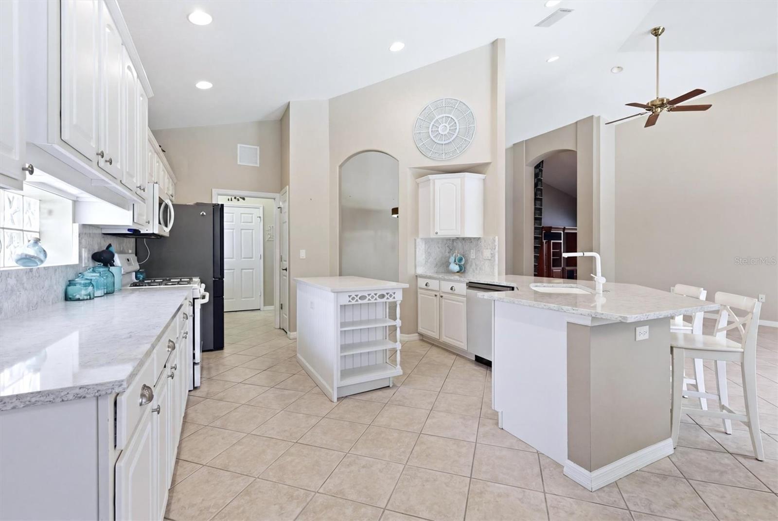 6420 ROOKERY CIR, BRADENTON, FL, 34203