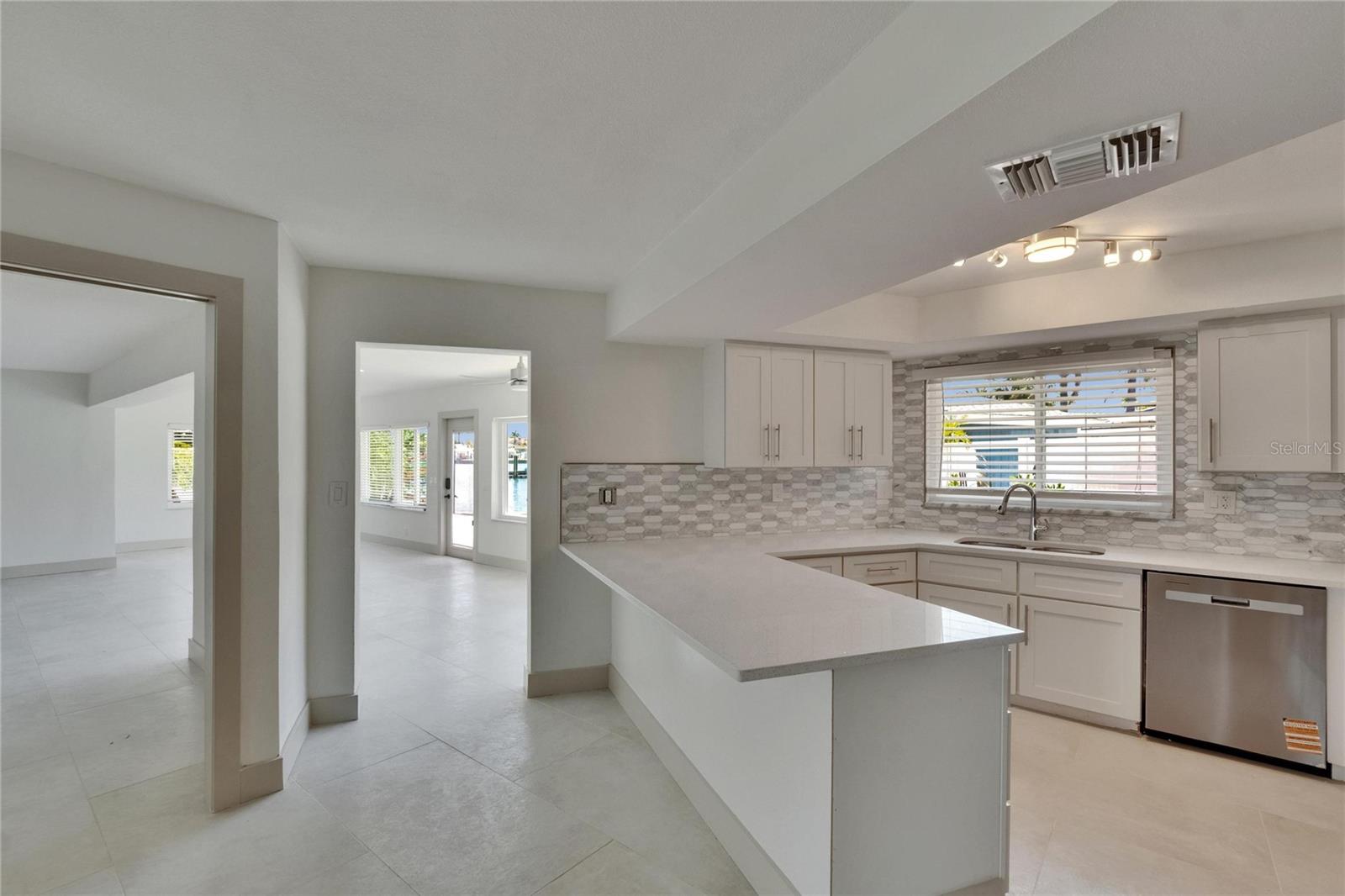 1492 SEA GULL DR S, SOUTH PASADENA, FL, 33707