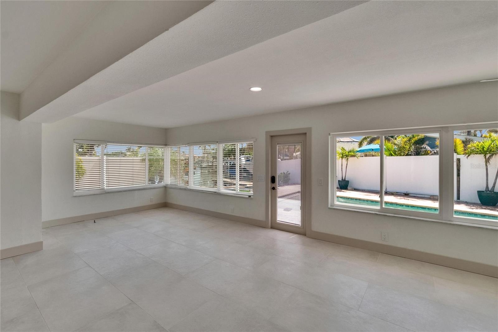 1492 SEA GULL DR S, SOUTH PASADENA, FL, 33707