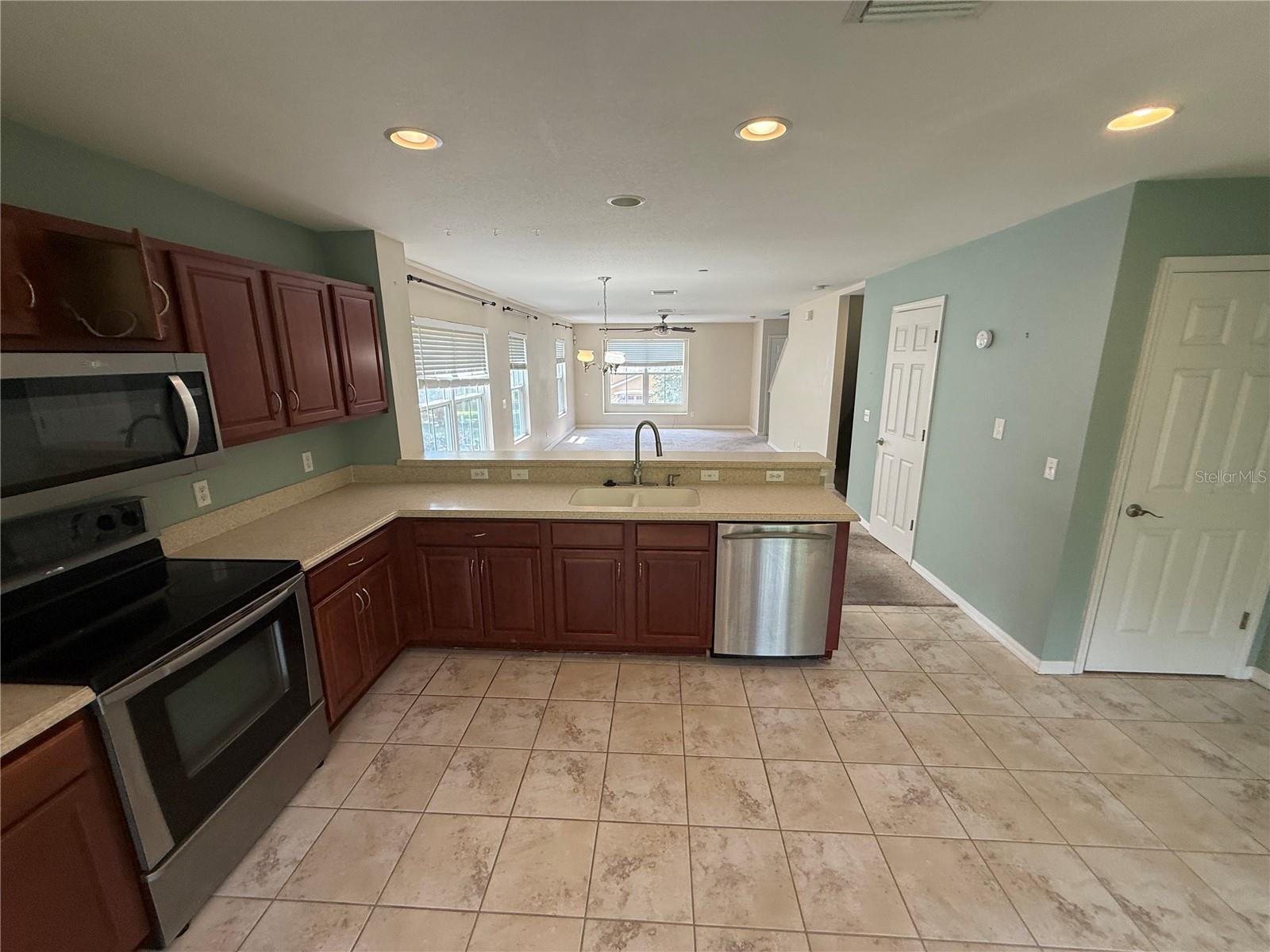 8831 WHITE SAGE LOOP #8831, LAKEWOOD RANCH, FL, 34202