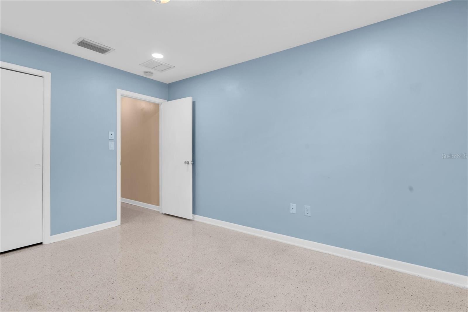 1243 BROOKSIDE DR, CLEARWATER, FL, 33764