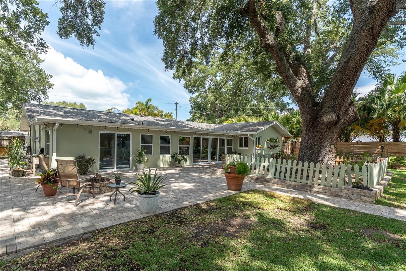 1243 BROOKSIDE DR, CLEARWATER, FL, 33764