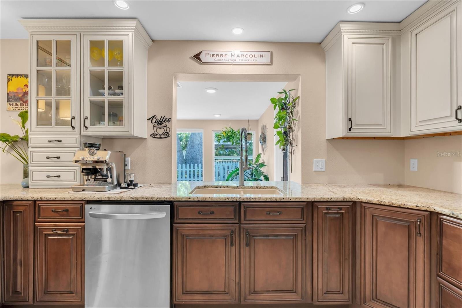 1243 BROOKSIDE DR, CLEARWATER, FL, 33764