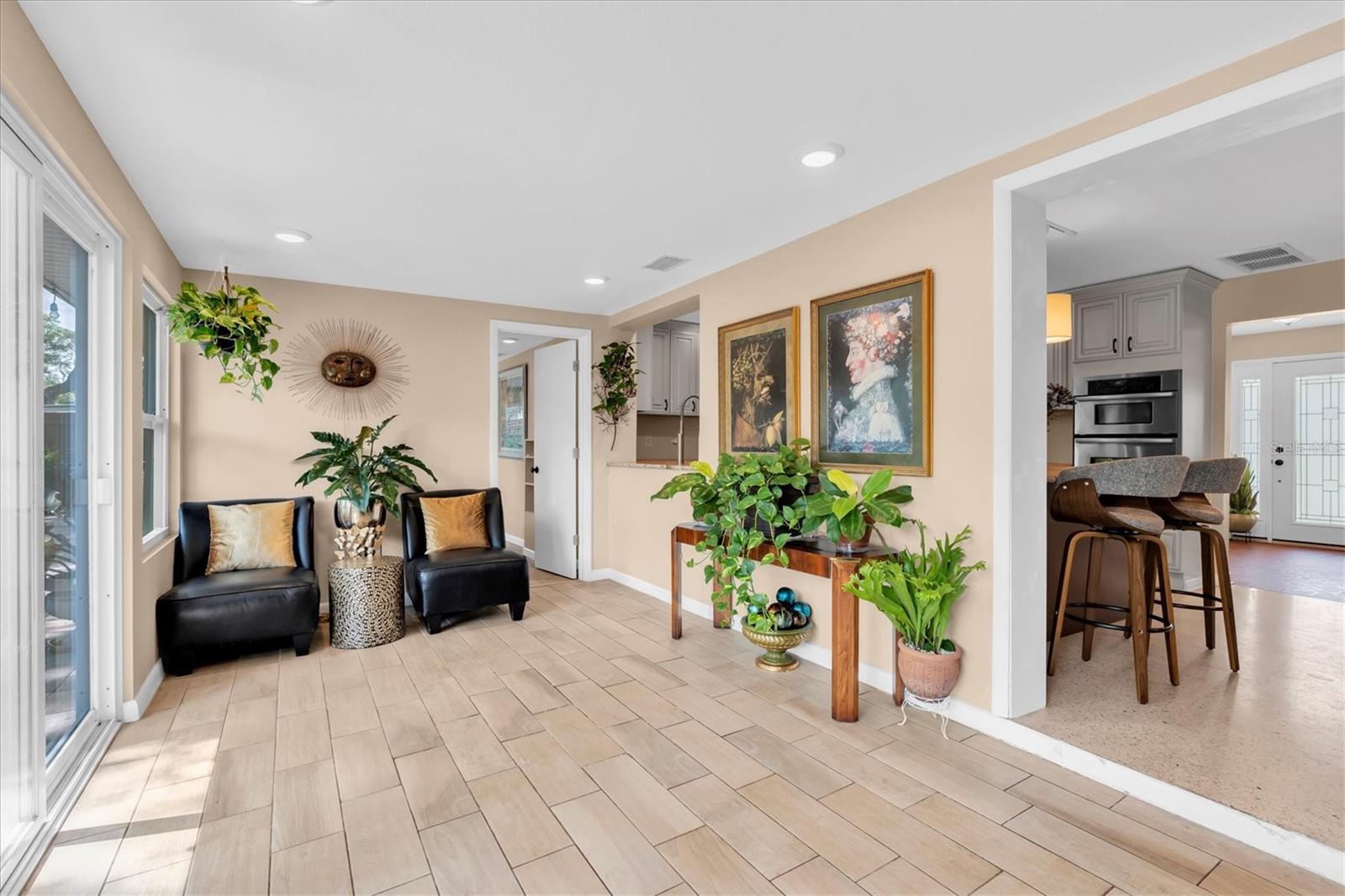 1243 BROOKSIDE DR, CLEARWATER, FL, 33764