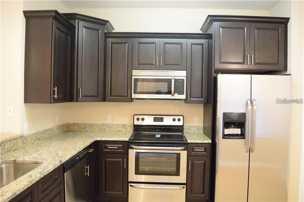 4134 BISMARCK PALM DR, TAMPA, FL, 33610