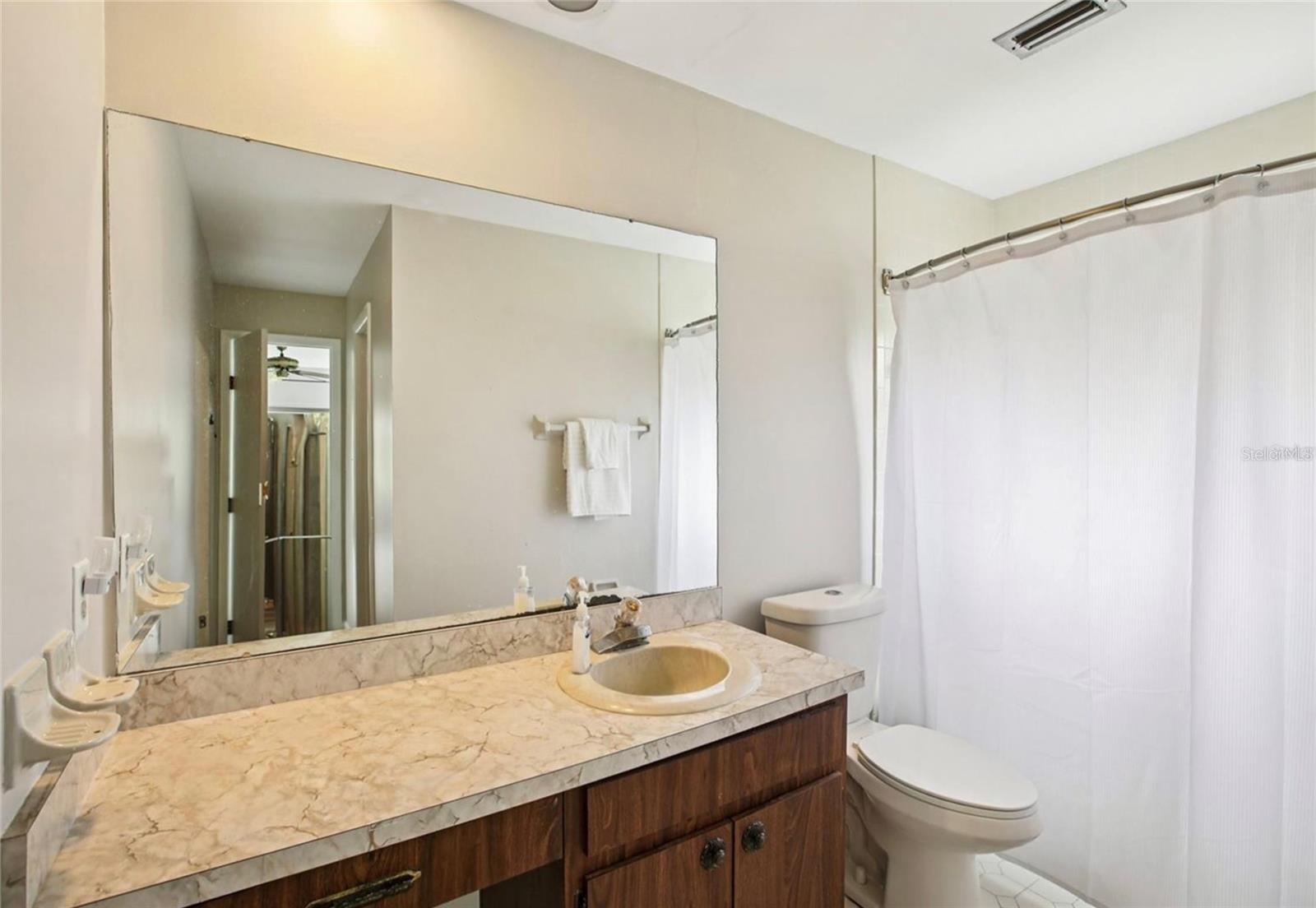 19254 BLOUNT RD, LUTZ, FL, 33558