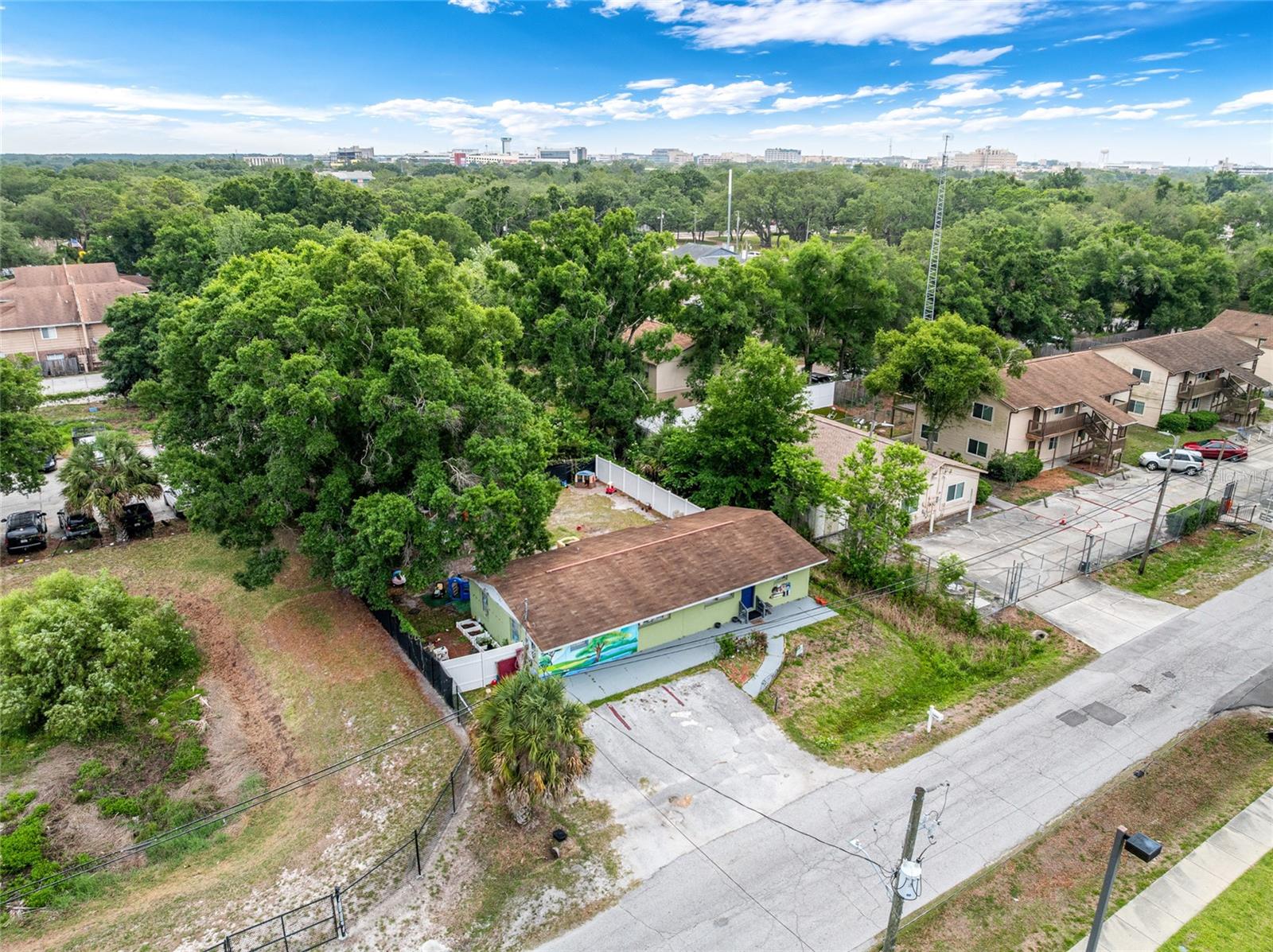 14009 N 20TH ST, TAMPA, FL, 33613