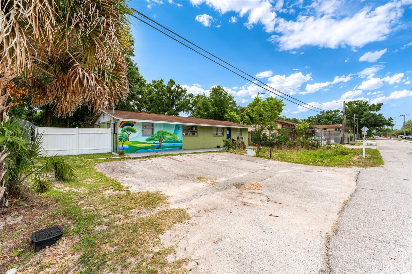 14009 N 20TH ST, TAMPA, FL, 33613