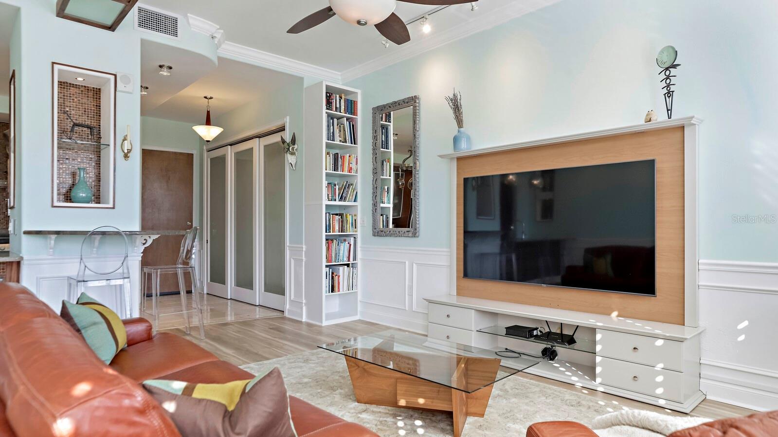 405 CENTRAL AVE #200, ST PETERSBURG, FL, 33701