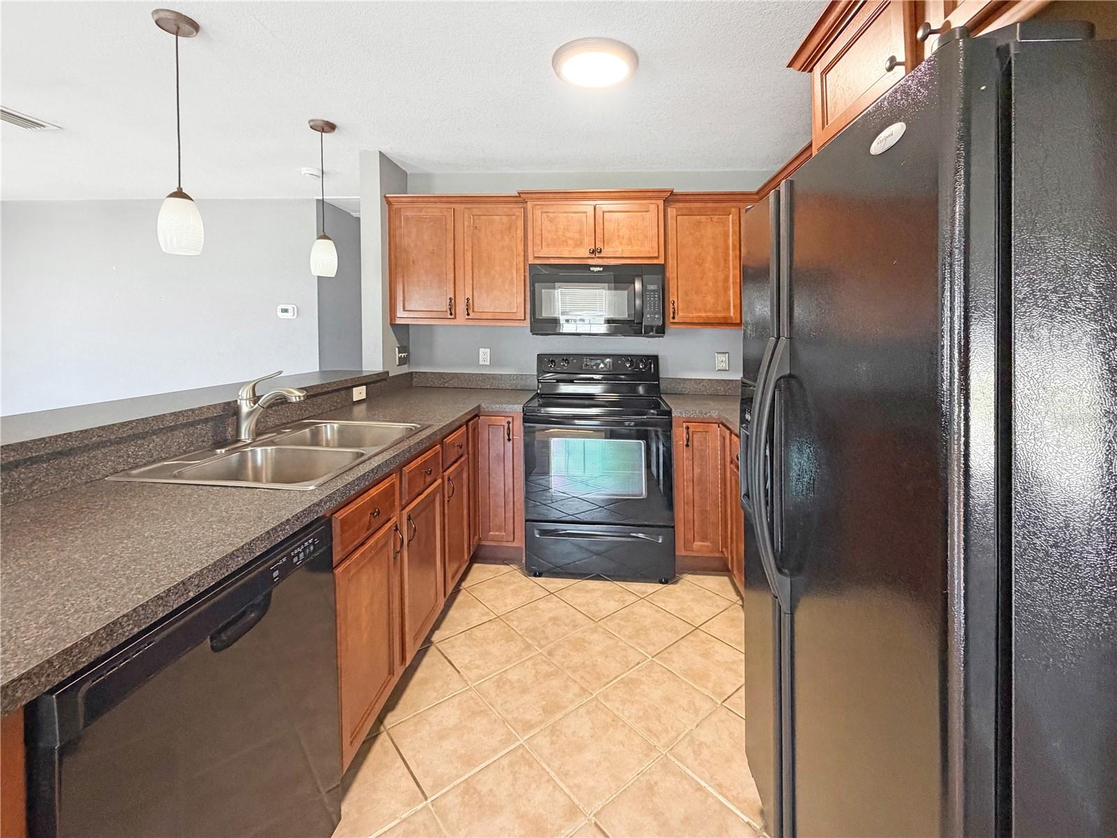 7706 E COMANCHE AVE, TAMPA, FL, 33610