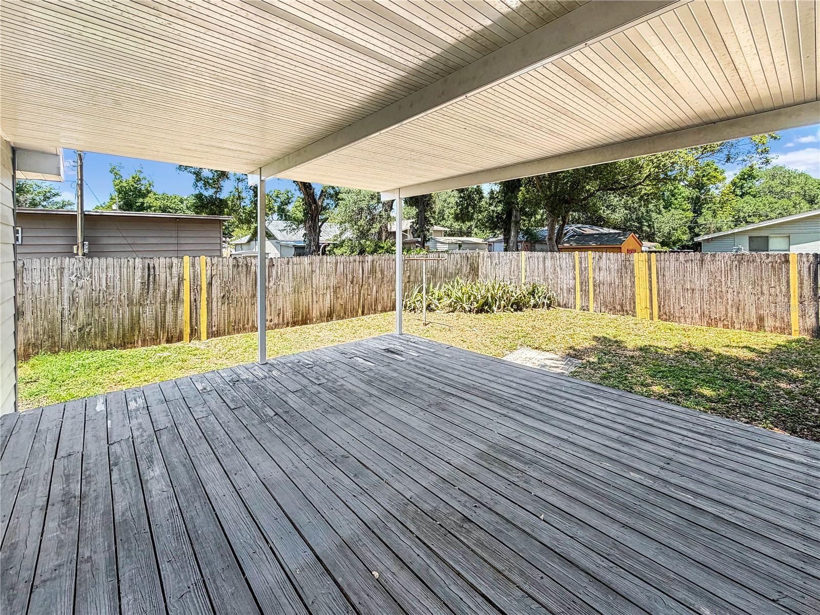7706 E COMANCHE AVE, TAMPA, FL, 33610