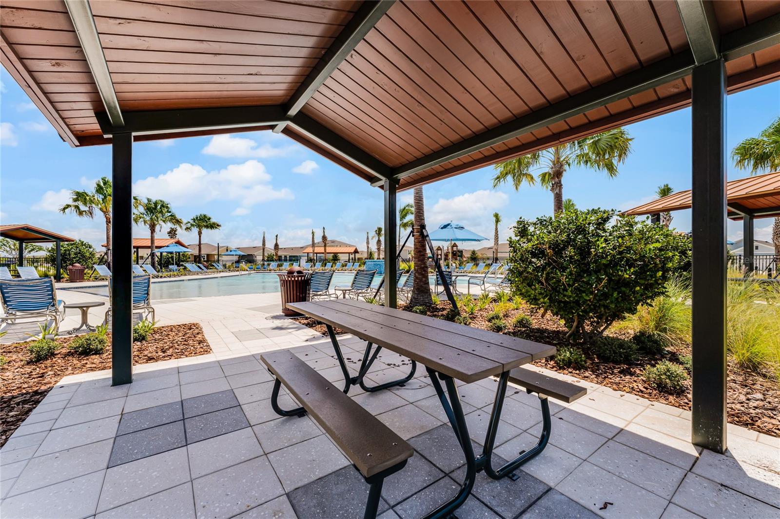2041 WALNUT CREEK DR, KISSIMMEE, FL, 34744
