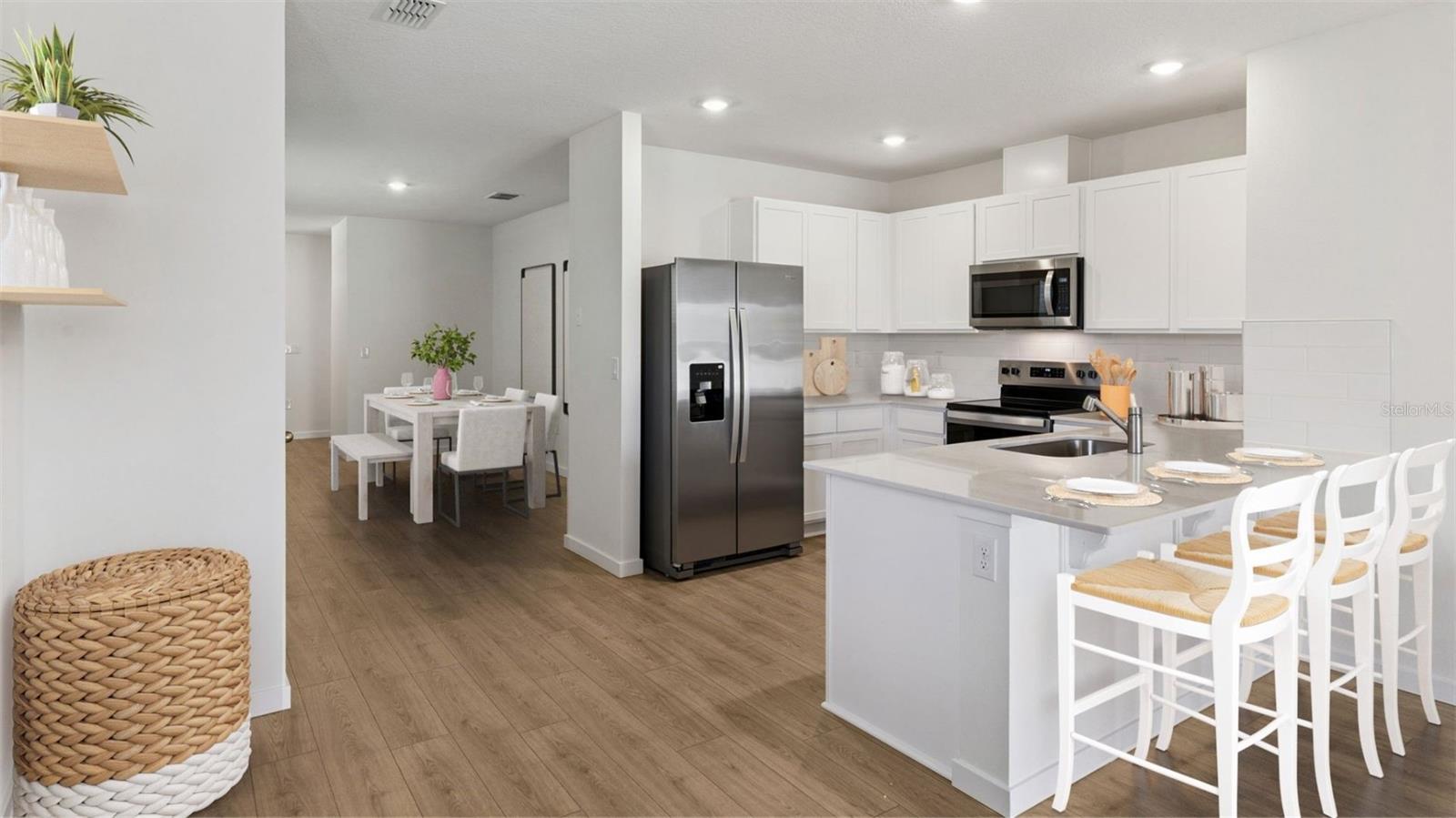 2041 WALNUT CREEK DR, KISSIMMEE, FL, 34744