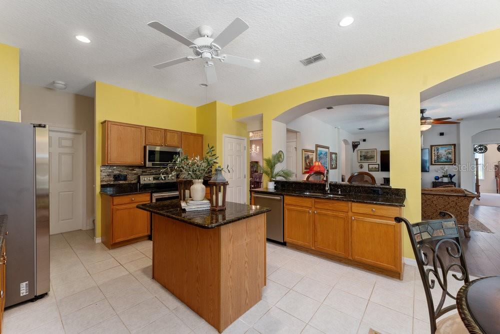 3463 CREEK RUN LN, EUSTIS, FL, 32736
