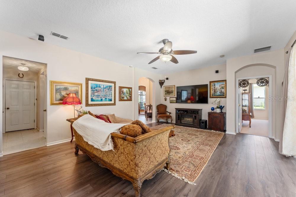 3463 CREEK RUN LN, EUSTIS, FL, 32736