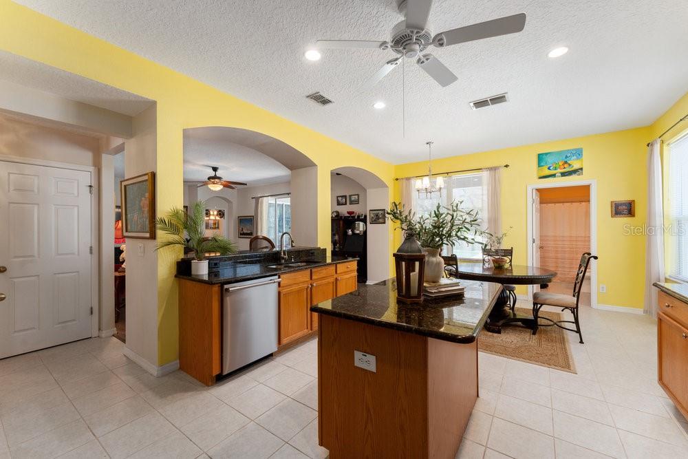 3463 CREEK RUN LN, EUSTIS, FL, 32736