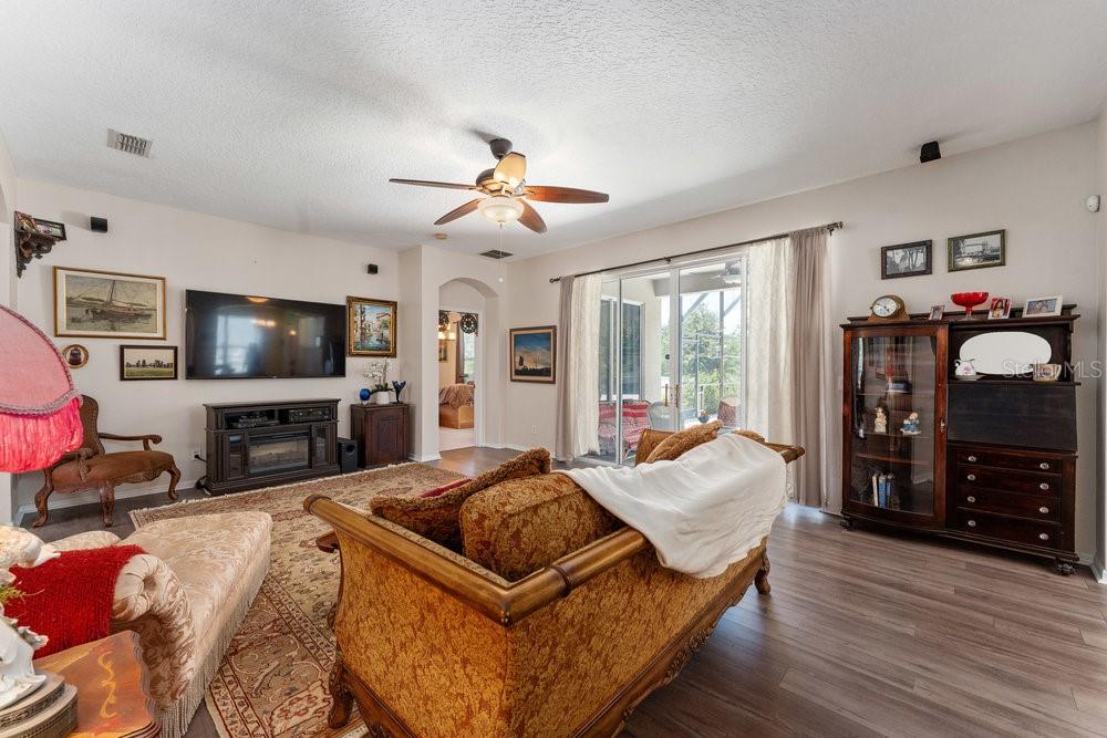 3463 CREEK RUN LN, EUSTIS, FL, 32736