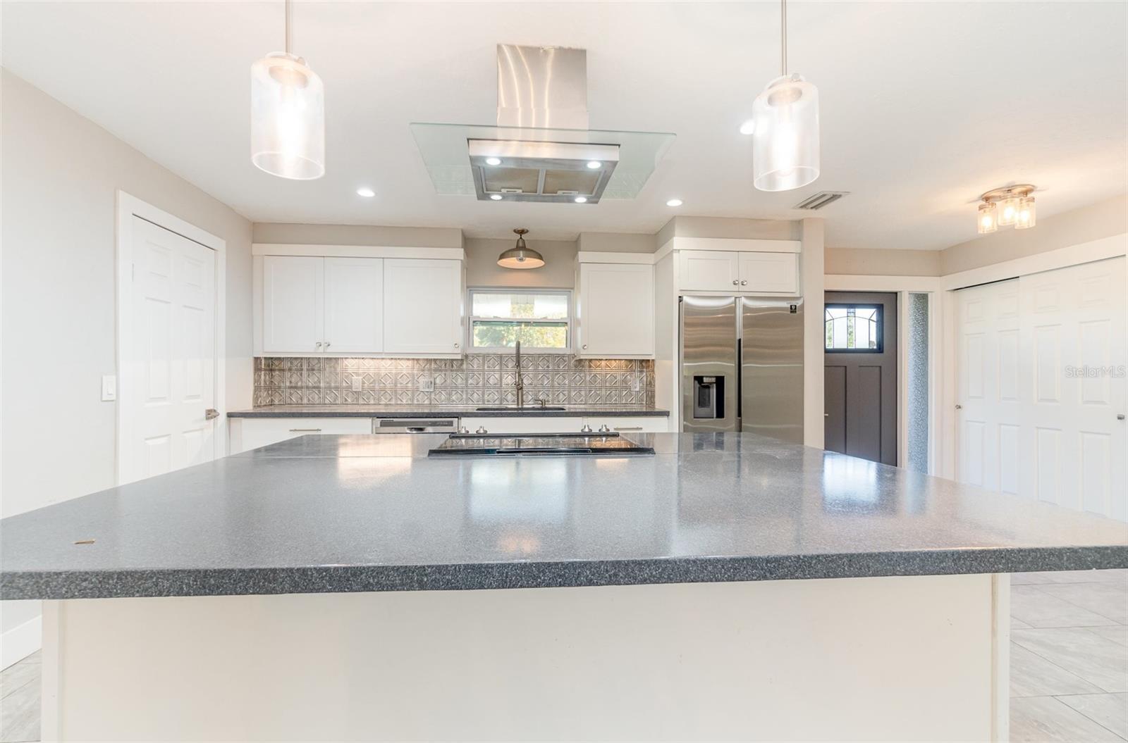 2746 HIBISCUS ST, SARASOTA, FL, 34239